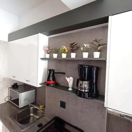 White Orchid Modern Near Metro & Free Parking * Thessaloniki