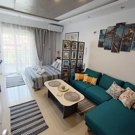 White Orhid Modern Apartment