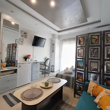 White Orchid Modern Near Metro & Free Parking Thessaloníki