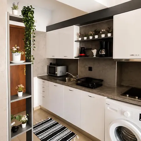White Orchid Modern Near Metro & Free Parking Thessaloníki