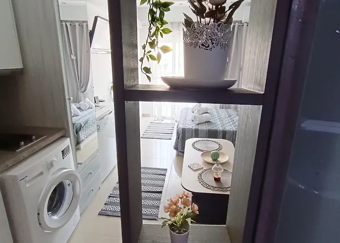 White Orchid - Modern Apartman Szaloniki